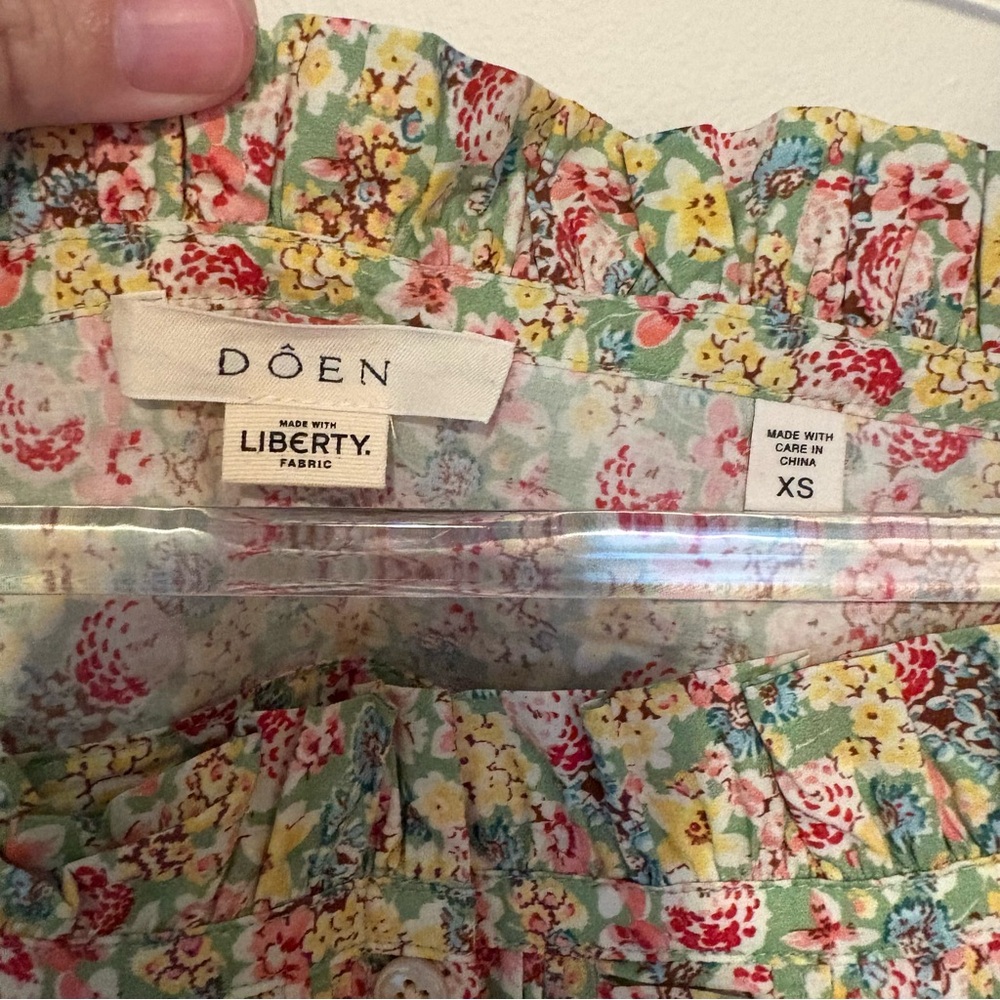 Doen Farley blouse in liberty chrysanthemum sky floral print - Picture 7 of 9